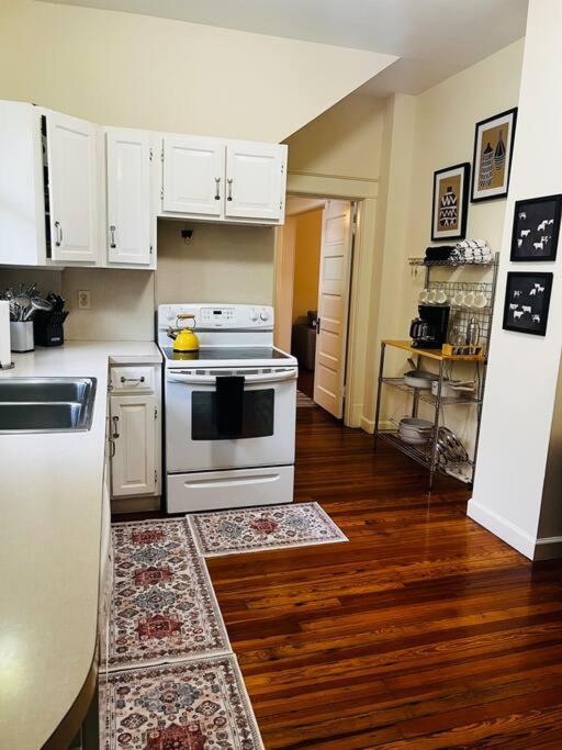 4 Bedroom Dc'S Best Location With Parking, Walk To Clarendon Metro, Shopping And Nightlife! Арлингтон Экстерьер фото